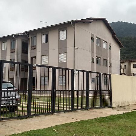 Apartamento Villagio 6 Ubatuba Exterior foto
